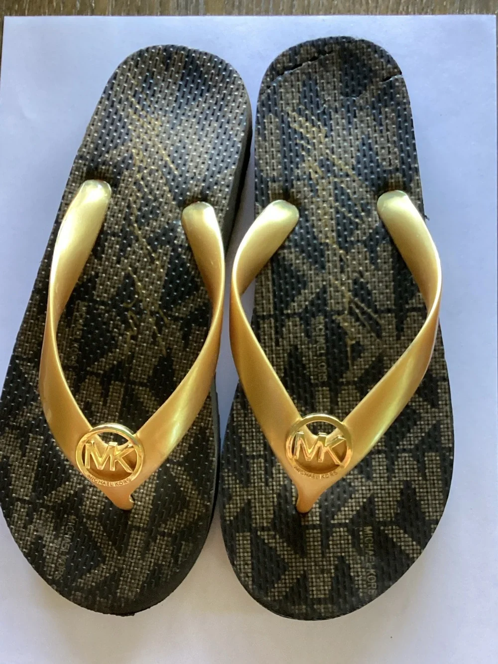 Women’s size 6 Michael Kors Sandals